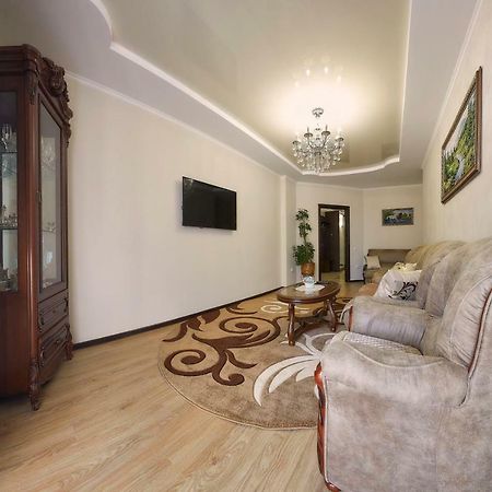 Luxury Apartament 2 Truskavec' Esterno foto