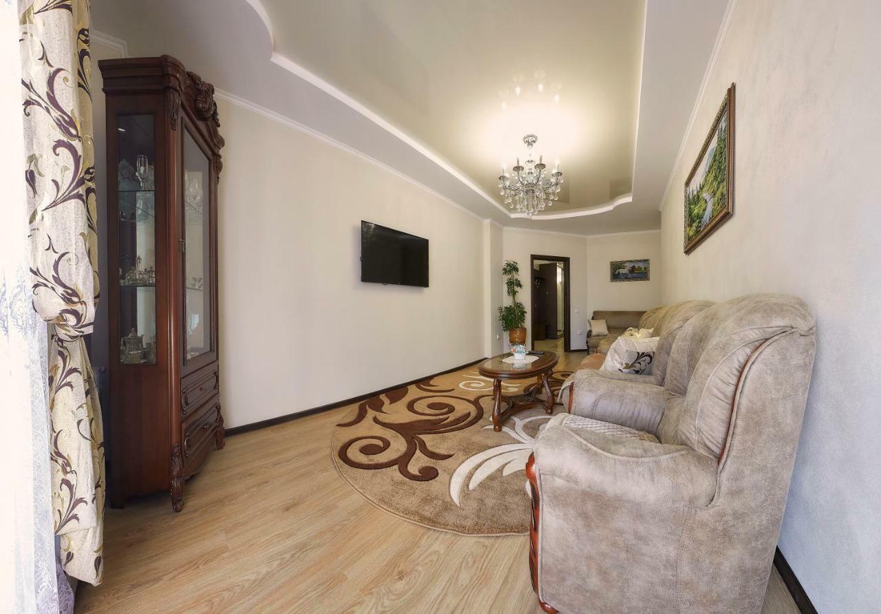Luxury Apartament 2 Truskavec' Esterno foto