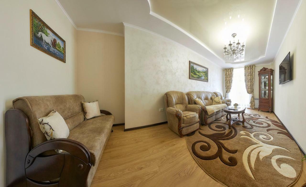 Luxury Apartament 2 Truskavec' Esterno foto